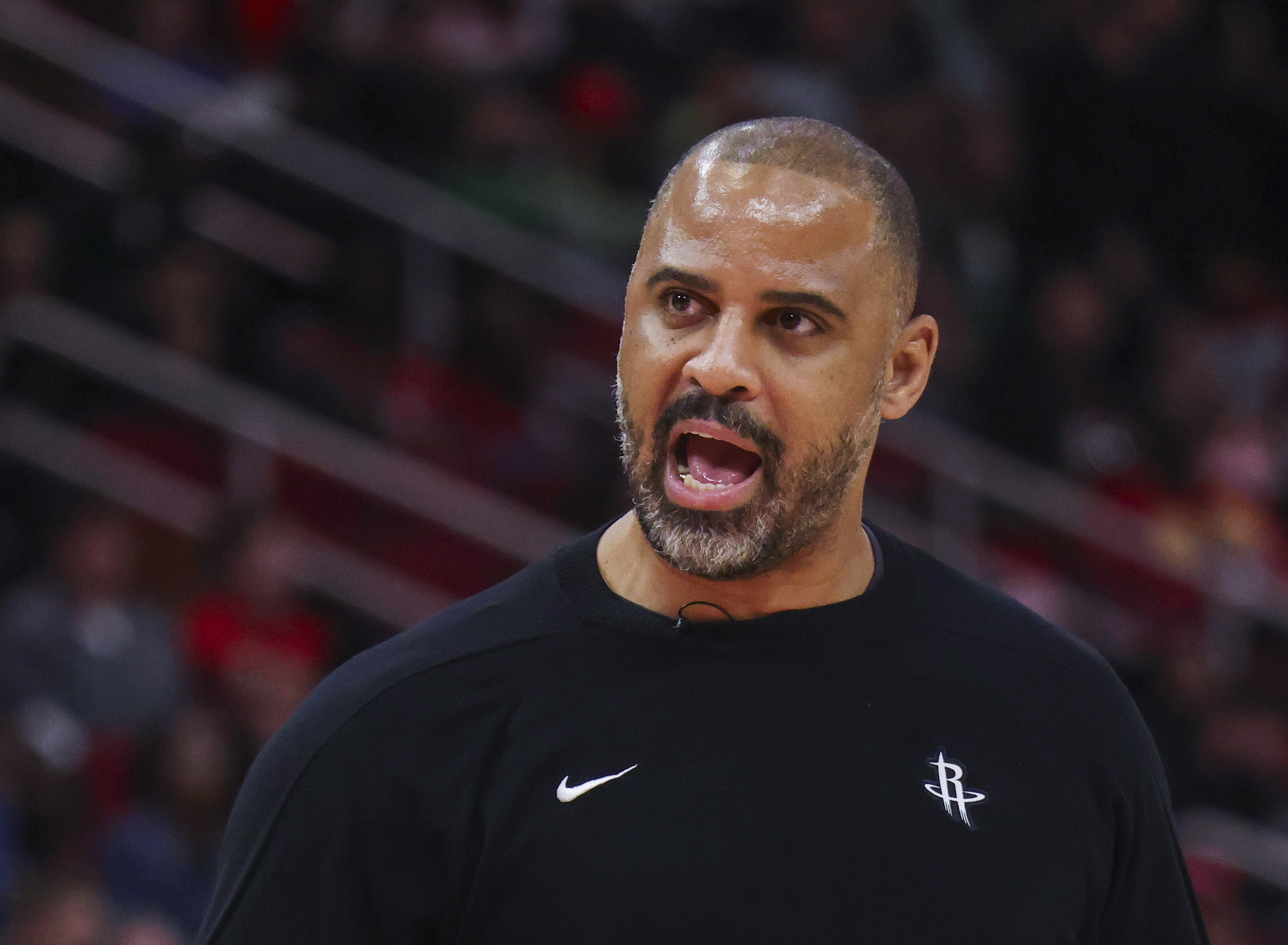 开云体育APP下载-乌度卡：进攻起伏主要是因为投篮 投篮回归正常自然进攻会提升