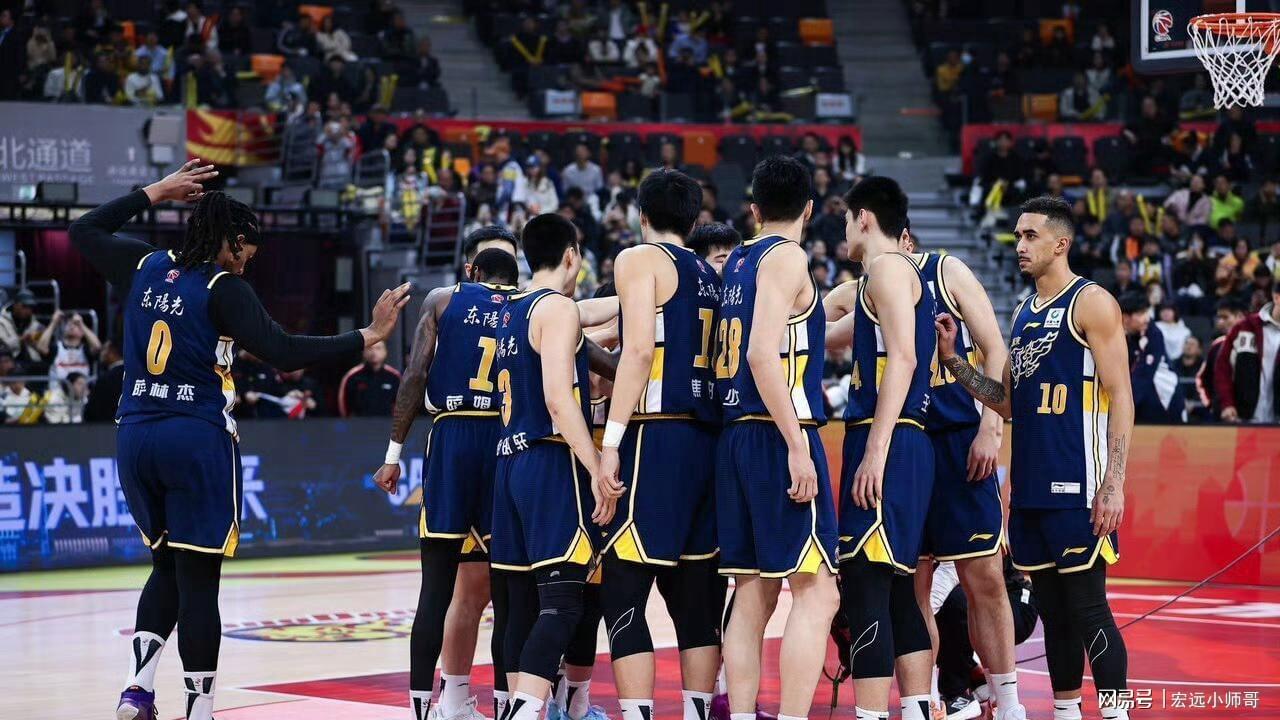 开云APP官网-CBA最新排名榜：上海傲视群雄，广厦广东紧随其后，辽宁掉出前八
