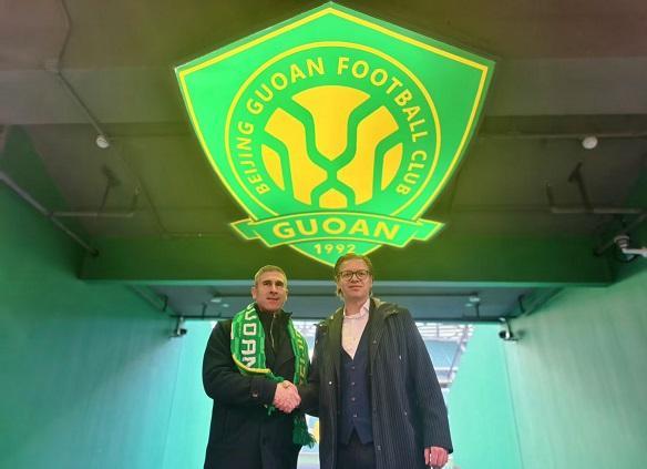 开云APP下载-国安新帅和新任体育总经理携手亮相 主帅表态有信心走好全新旅程