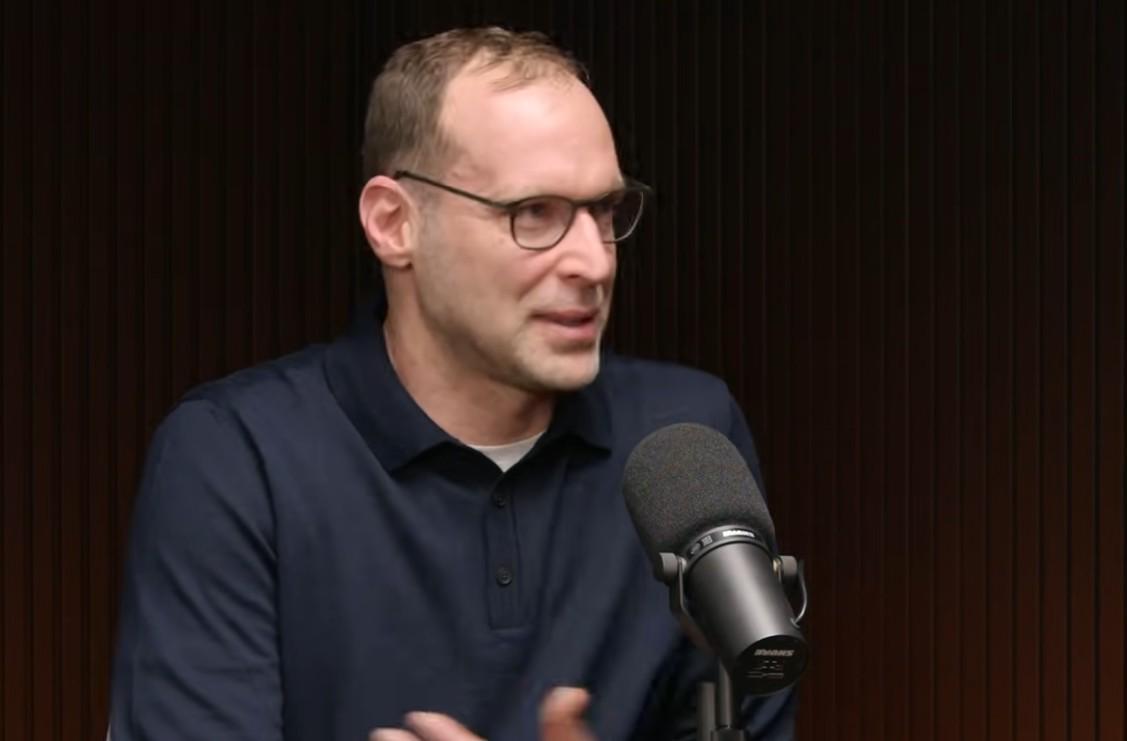 开云APP官网-切赫：难以释怀08年欧冠失利；C罗是努力典范，梅西有绝世天赋